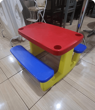 Banquinho Infantil com Mesa