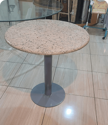 Mesa Cinza com Tampo de Granito